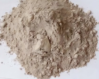 城中引气剂特点 引气剂在混凝土中的应用 引气剂使用注意事项